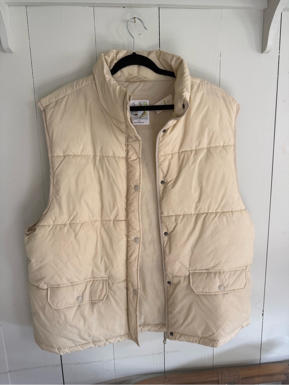 NWT Cream Puffer Vest XL Oversized Quilted Zip Snap Front